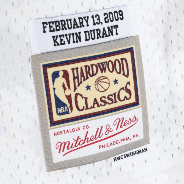 kevin durant mitchell 26amp ness 2009 rising stars swingman jersey white 2125 0murf.jpg